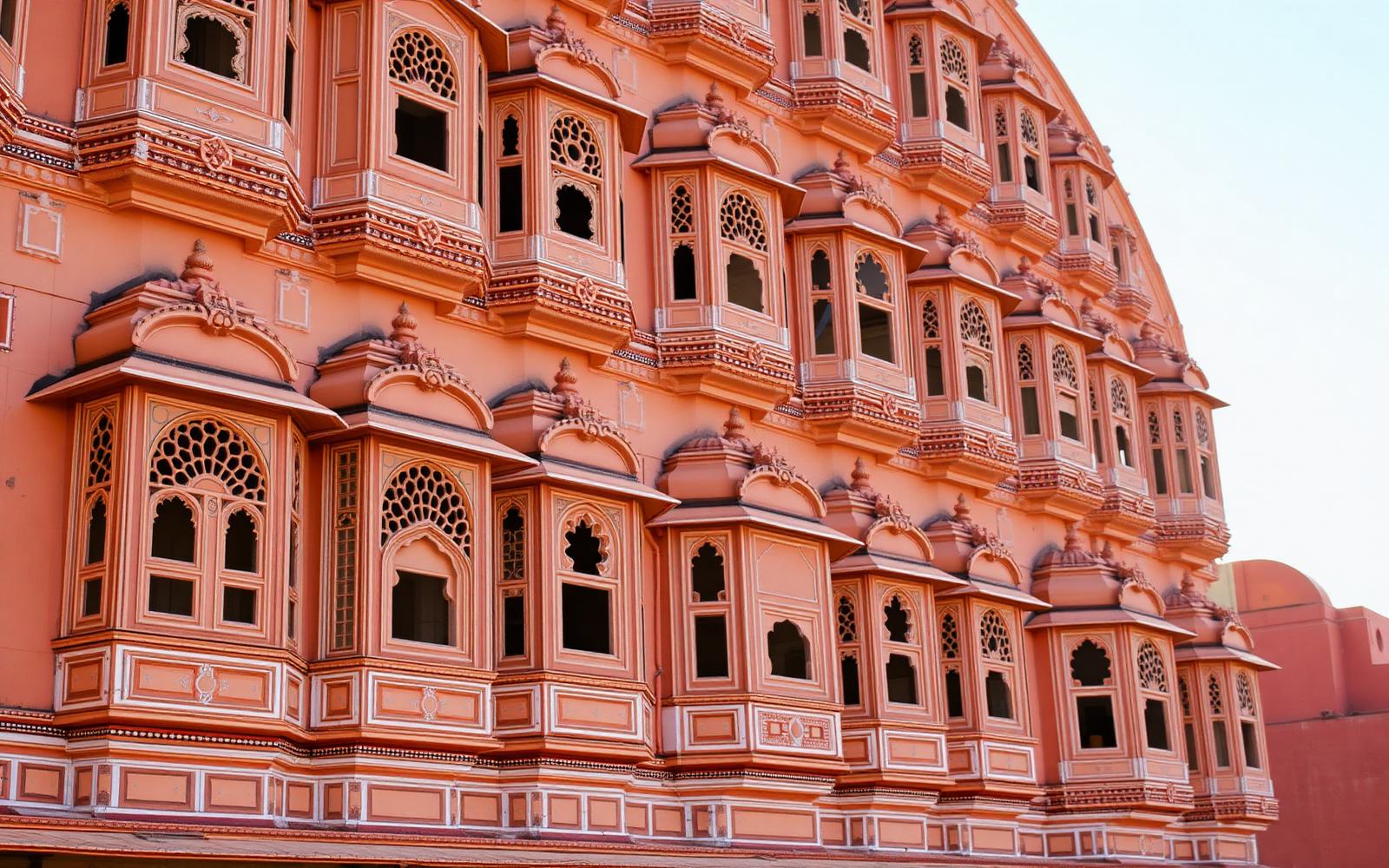 Hawa Mahal pink sandstone facade, Jaipur